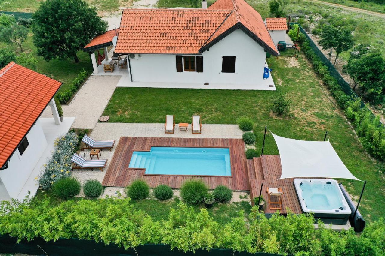 Villa Ena With Pool & Jacuzzi Donji Kasic Экстерьер фото
